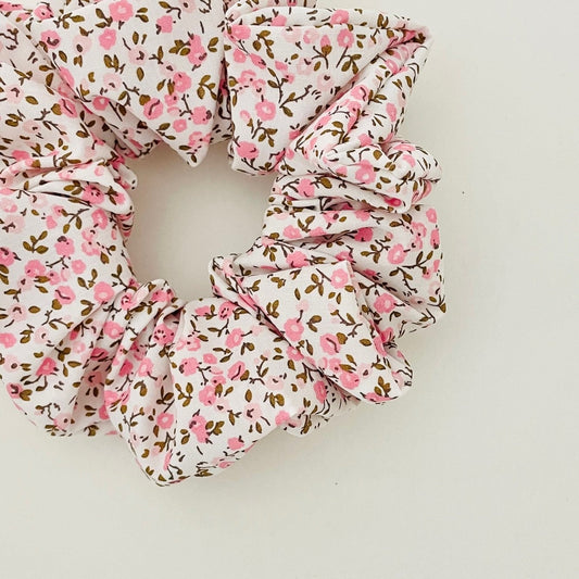 Basic Scrunchie Pink Flowers