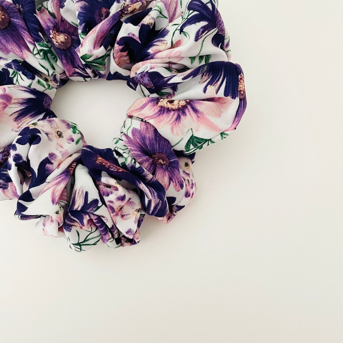 Basic Scrunchie Daisy Dreams