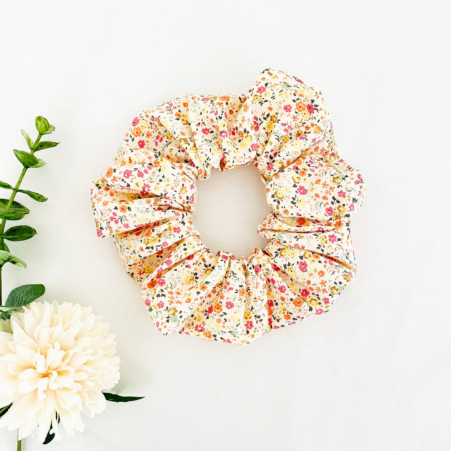 Basic Scrunchie Poppy Yellow