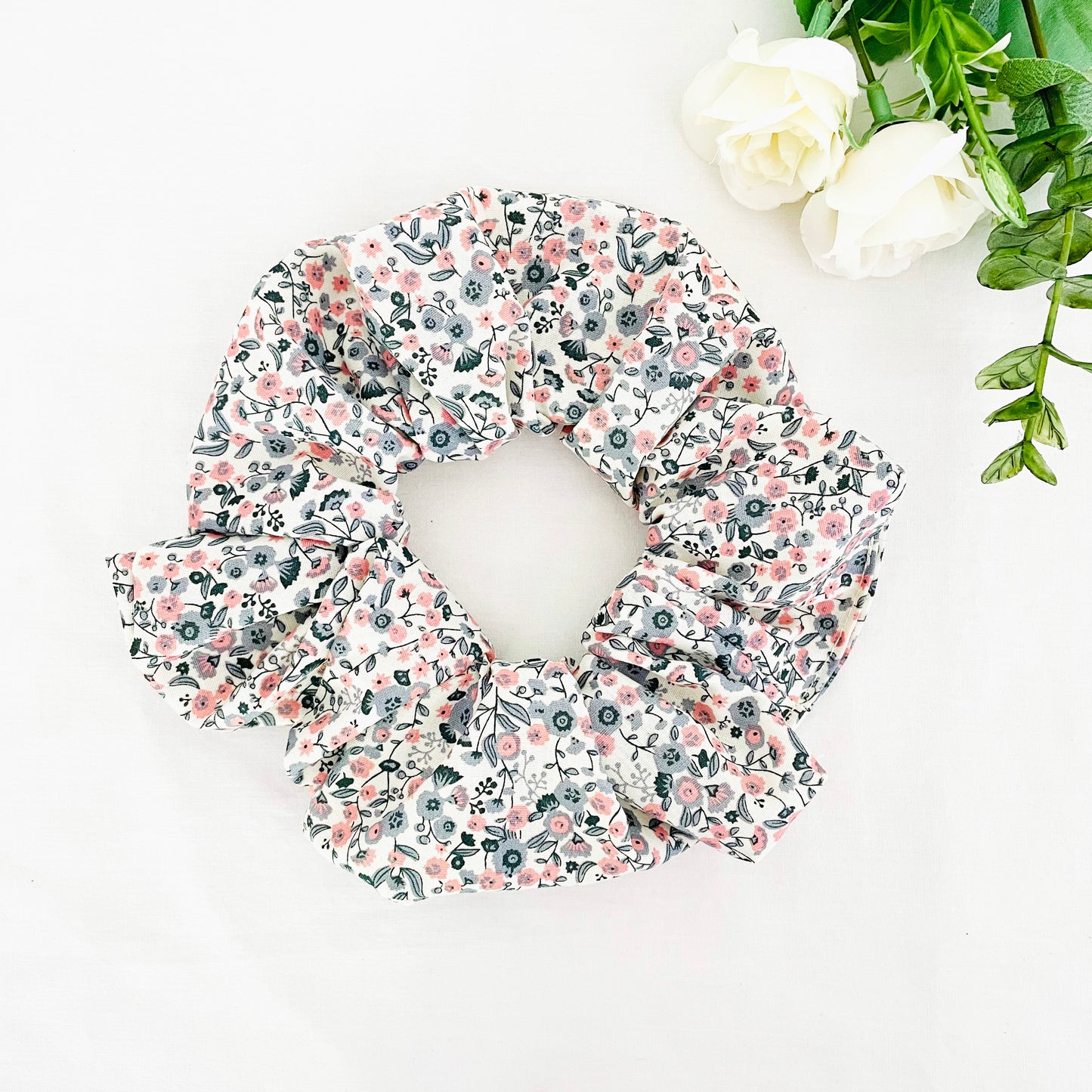 Basic Scrunchie Cottage Garden