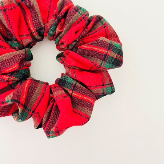 Basic Scrunchie - Christmas Tartan