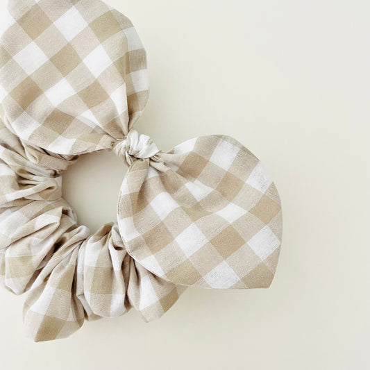 Bow Scrunchie - Gingham Sand
