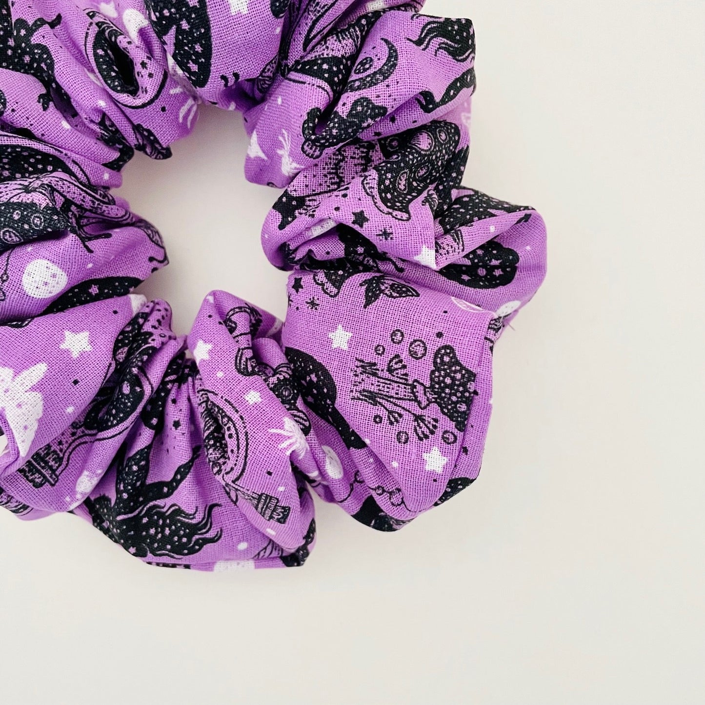 Halloween Basic Scrunchie - Witchy