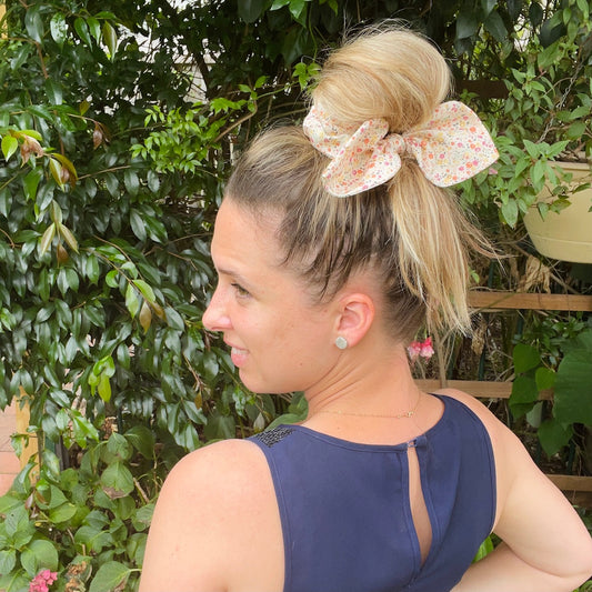 Bow Scrunchie - Yellow Poppy