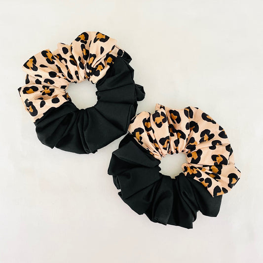 Duotone Kiara & Black Scrunchie