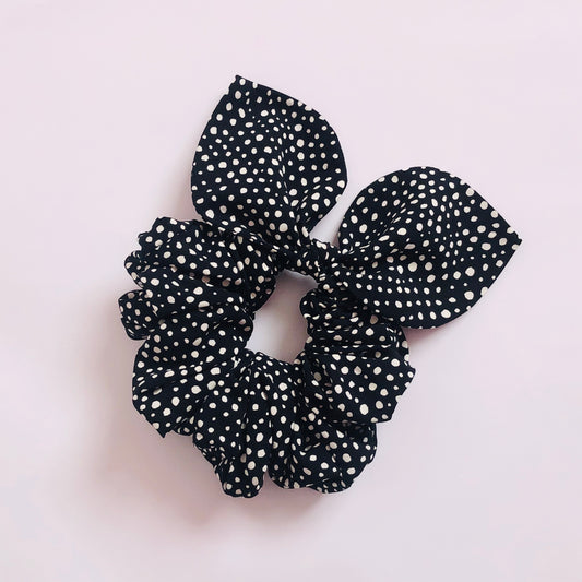 Bow Scrunchie - Pebble Noir