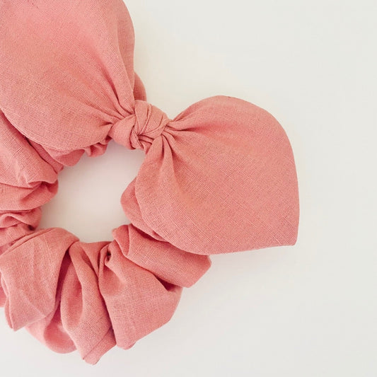 Bow Scrunchie - Linen Peachy