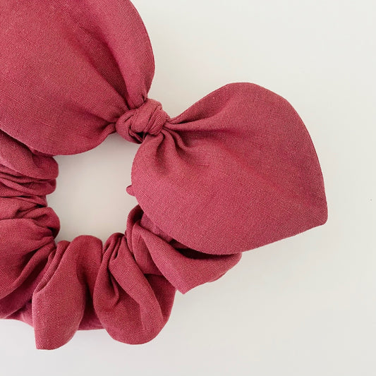 Bow Scrunchie - Linen Raspberry